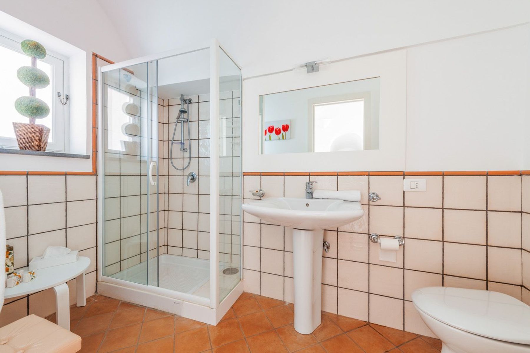 Romeo villa photo.