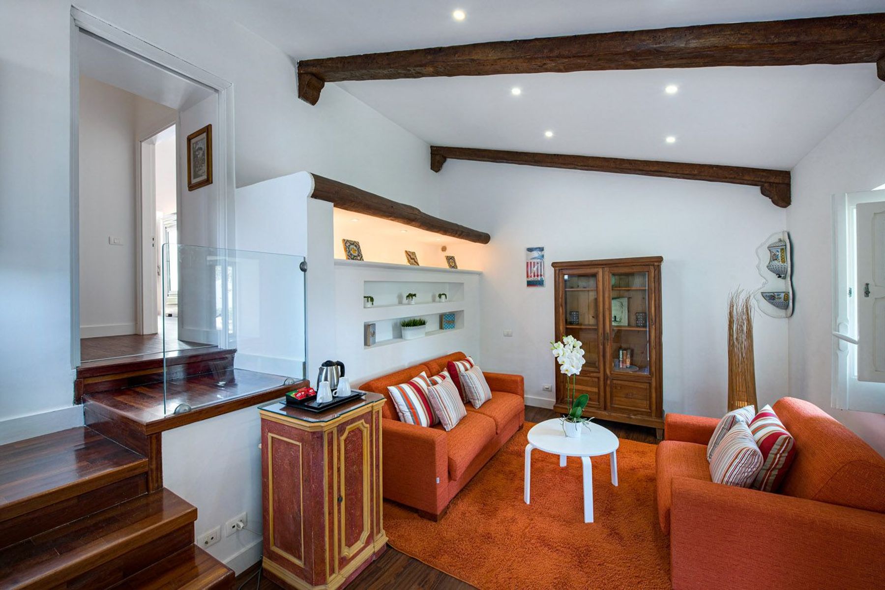 Romeo villa photo.