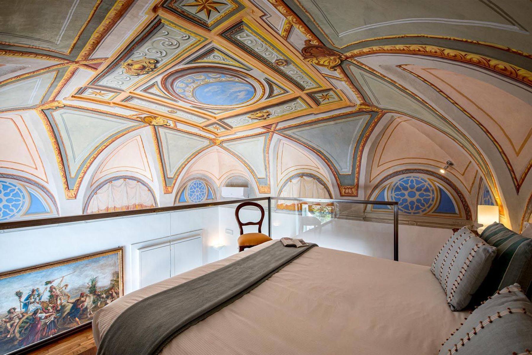 Romeo villa photo.