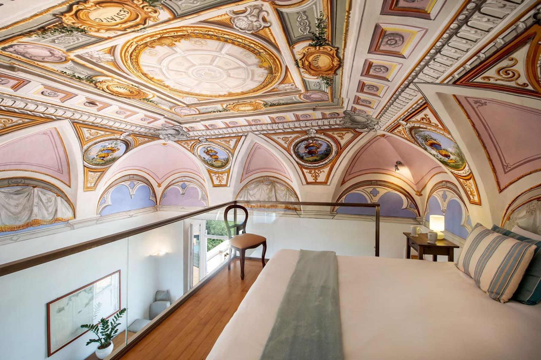 Romeo villa photo.