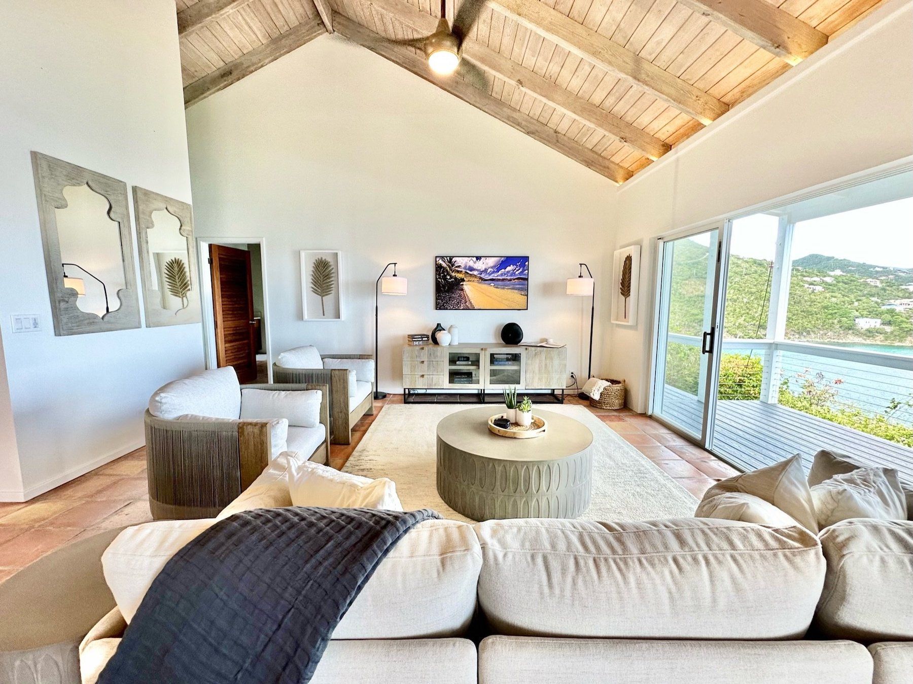Altamira villa photo.