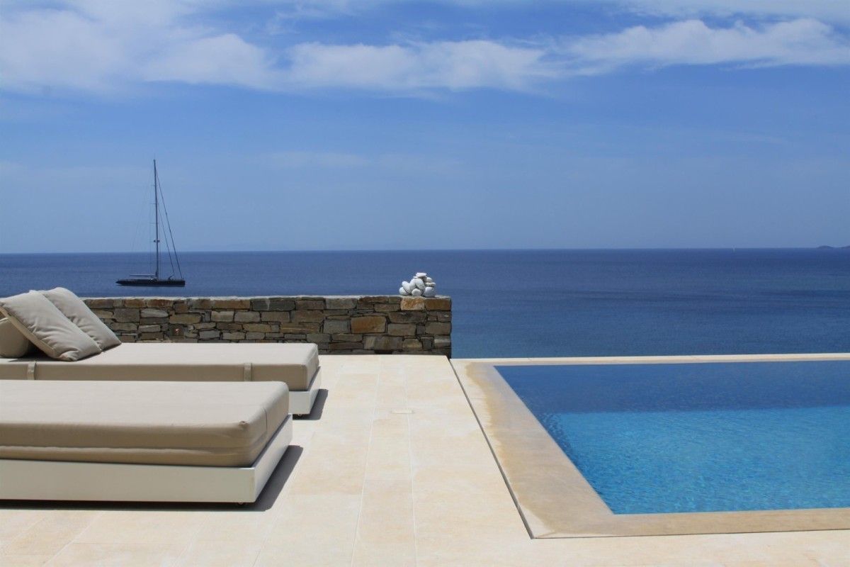 Azure Bay villa photo.