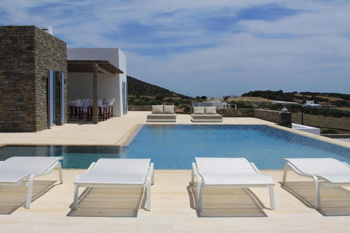Azure Bay villa photo.
