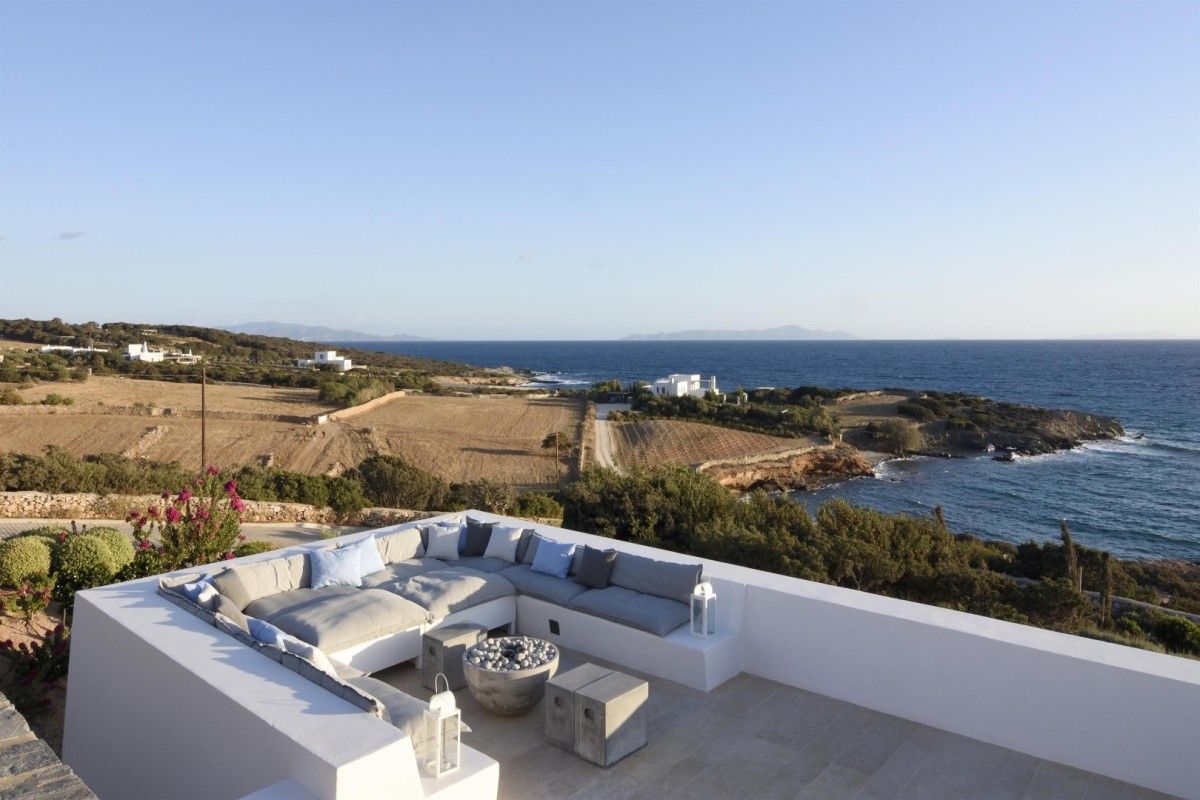 Azure Bay villa photo.