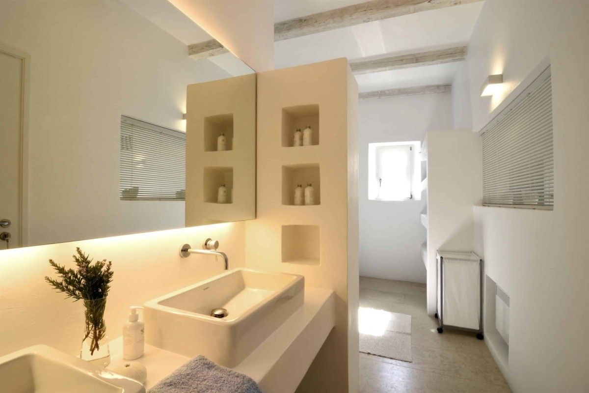 Azure Bay villa photo.