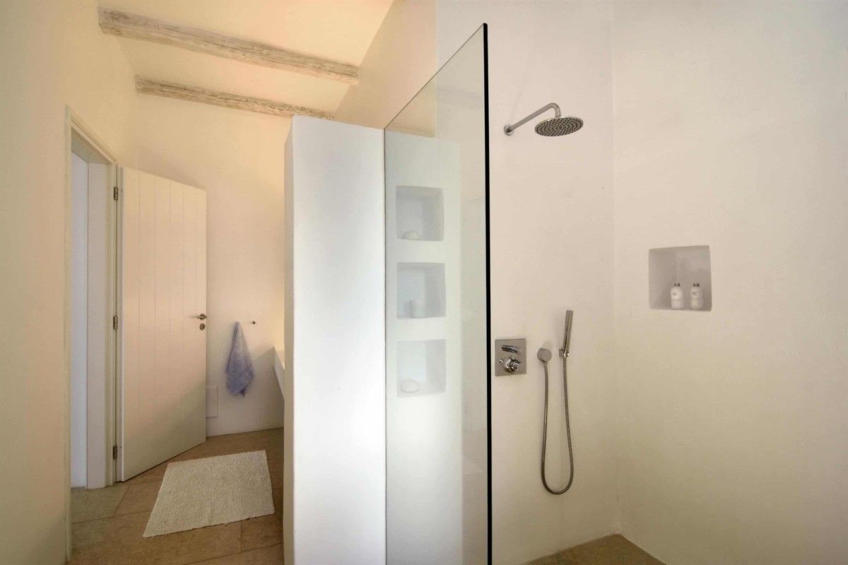 Azure Bay villa photo.