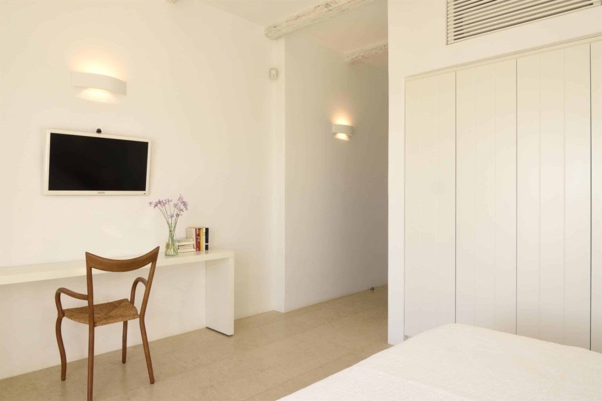 Azure Bay villa photo.