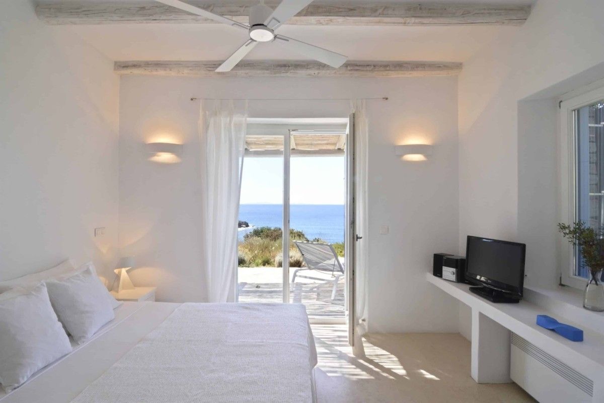 Azure Bay villa photo.