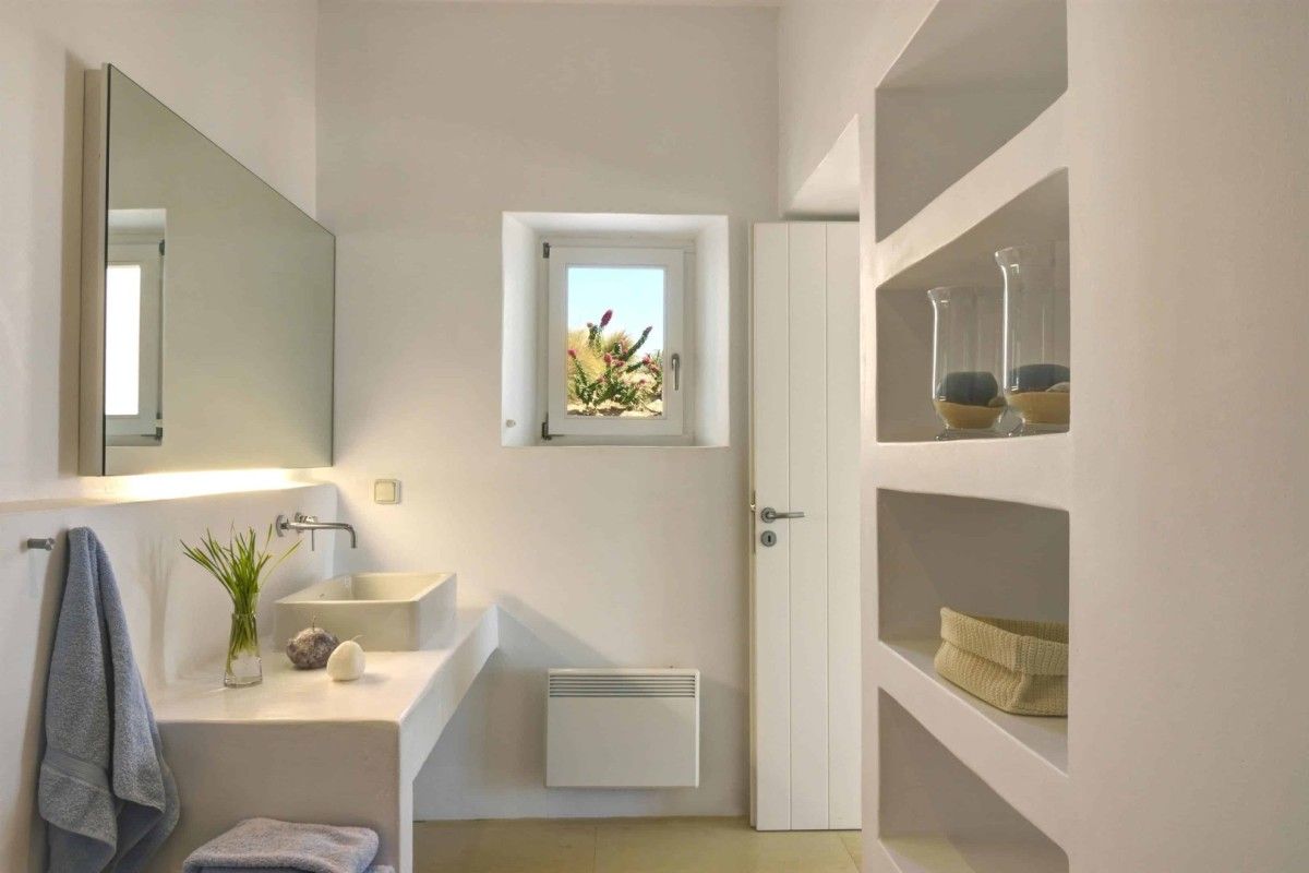 Azure Bay villa photo.