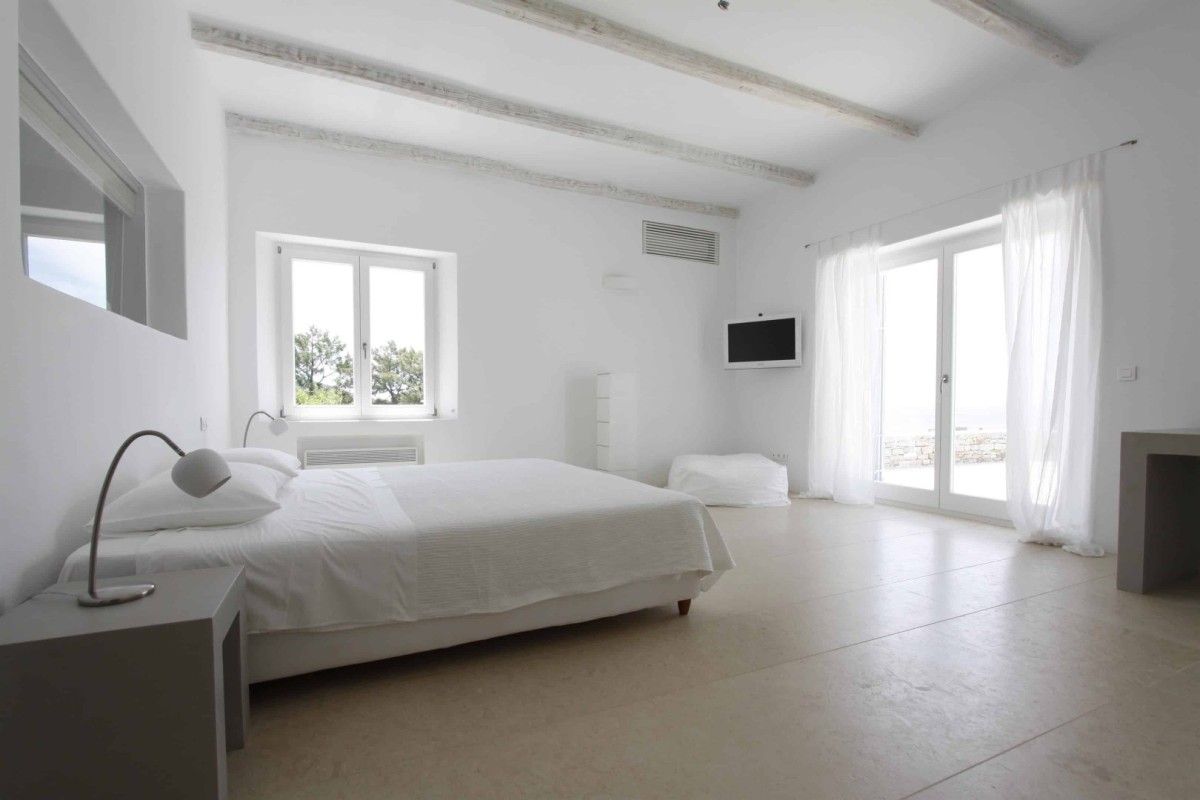 Azure Bay villa photo.