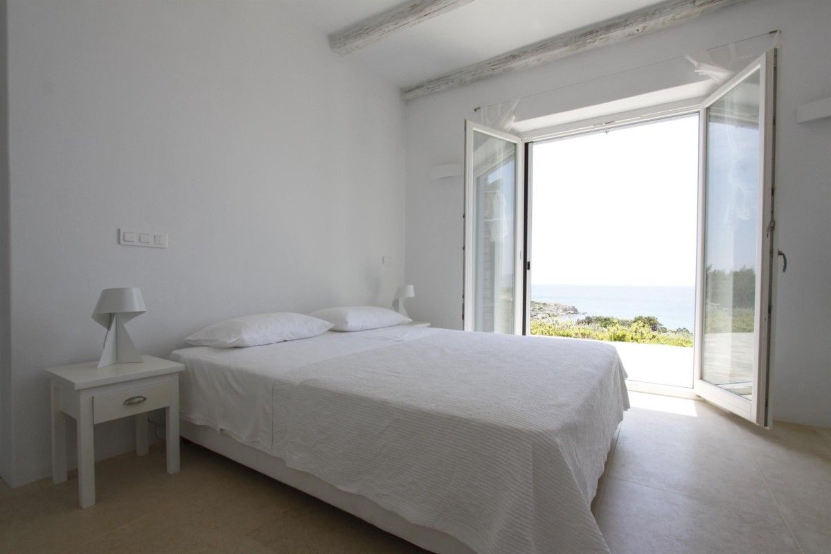 Azure Bay villa photo.