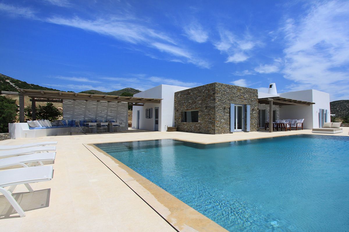 Azure Bay villa photo.