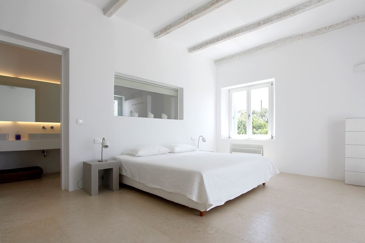Azure Bay villa photo.