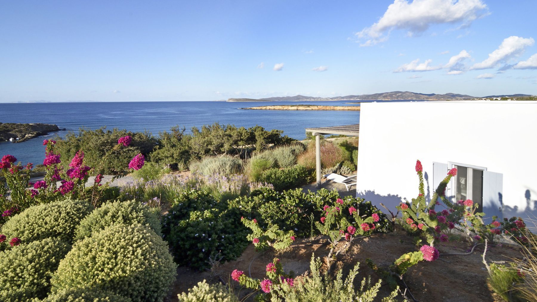Azure Bay villa photo.