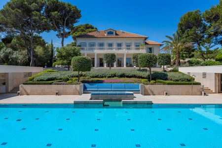 Los Leones villa photo.