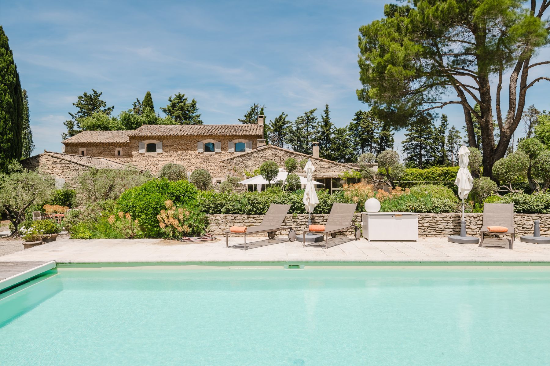 Mas des Nenuphars villa photo.