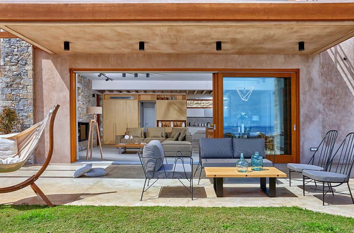 Hilaria villa photo.