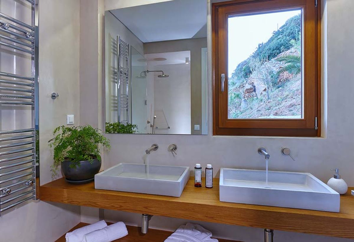 Hilaria villa photo.