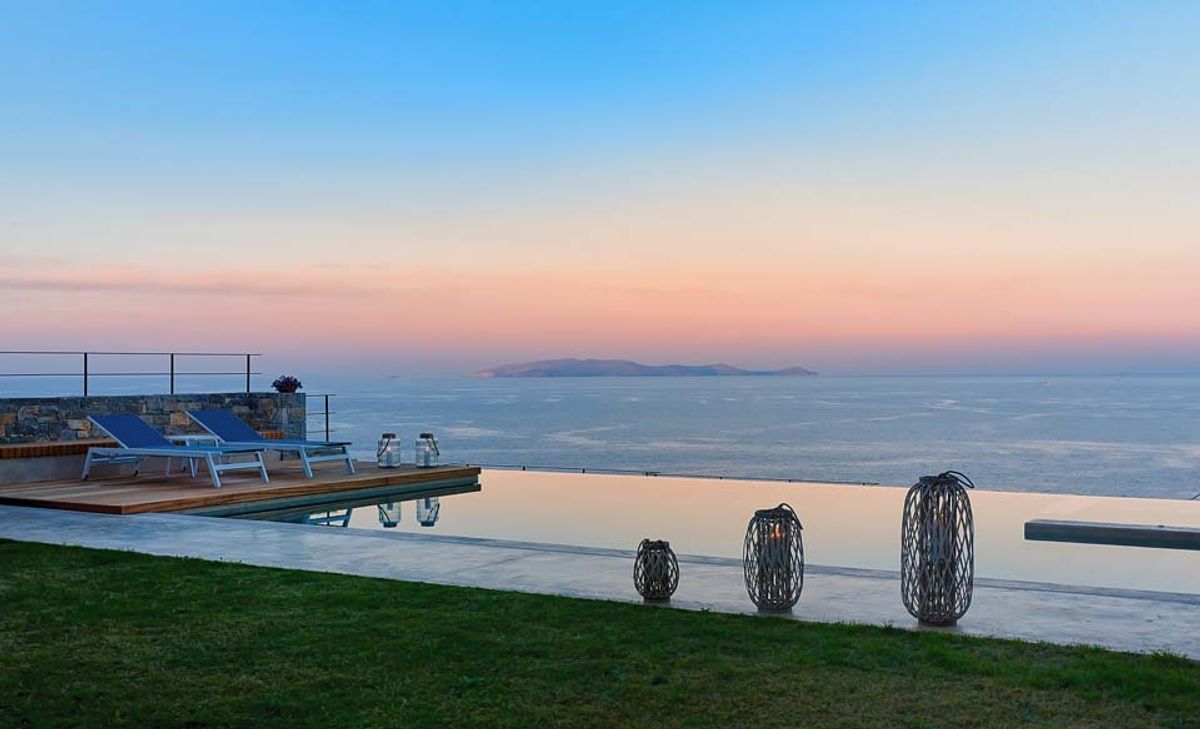 Hilaria villa photo.