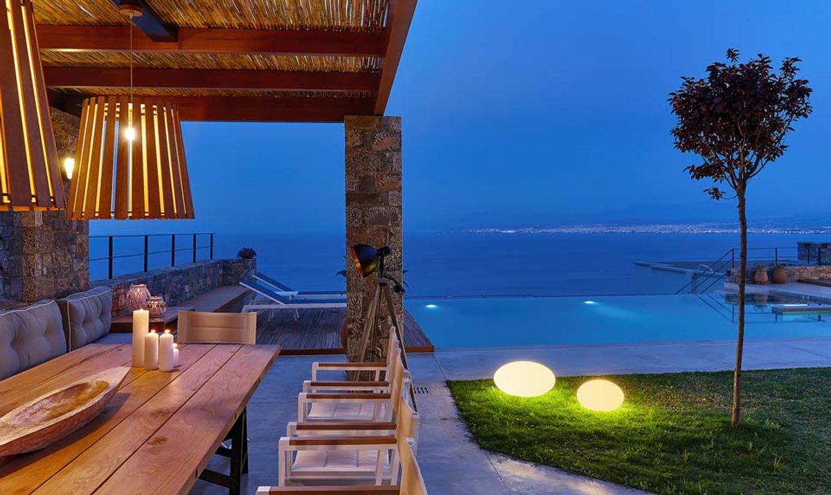 Hilaria villa photo.