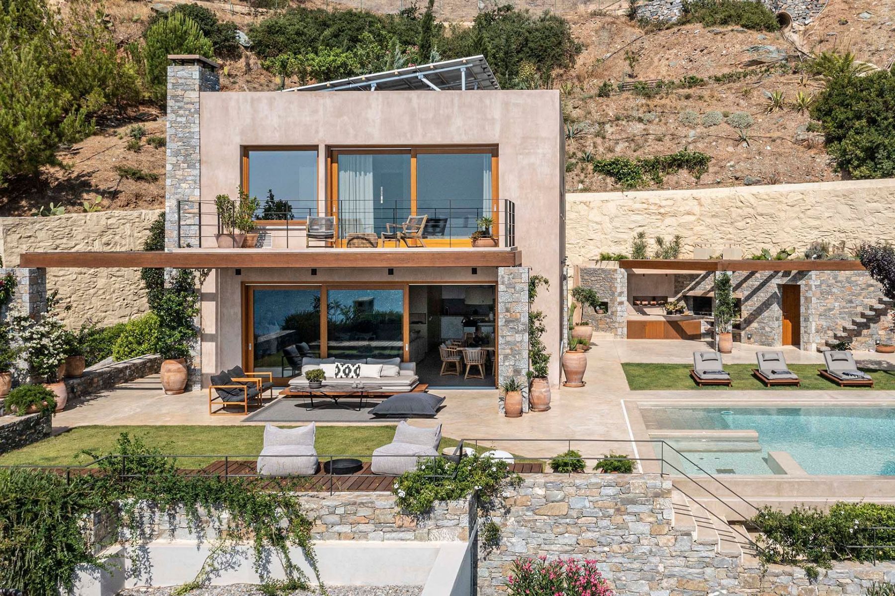 Hilaria villa photo.
