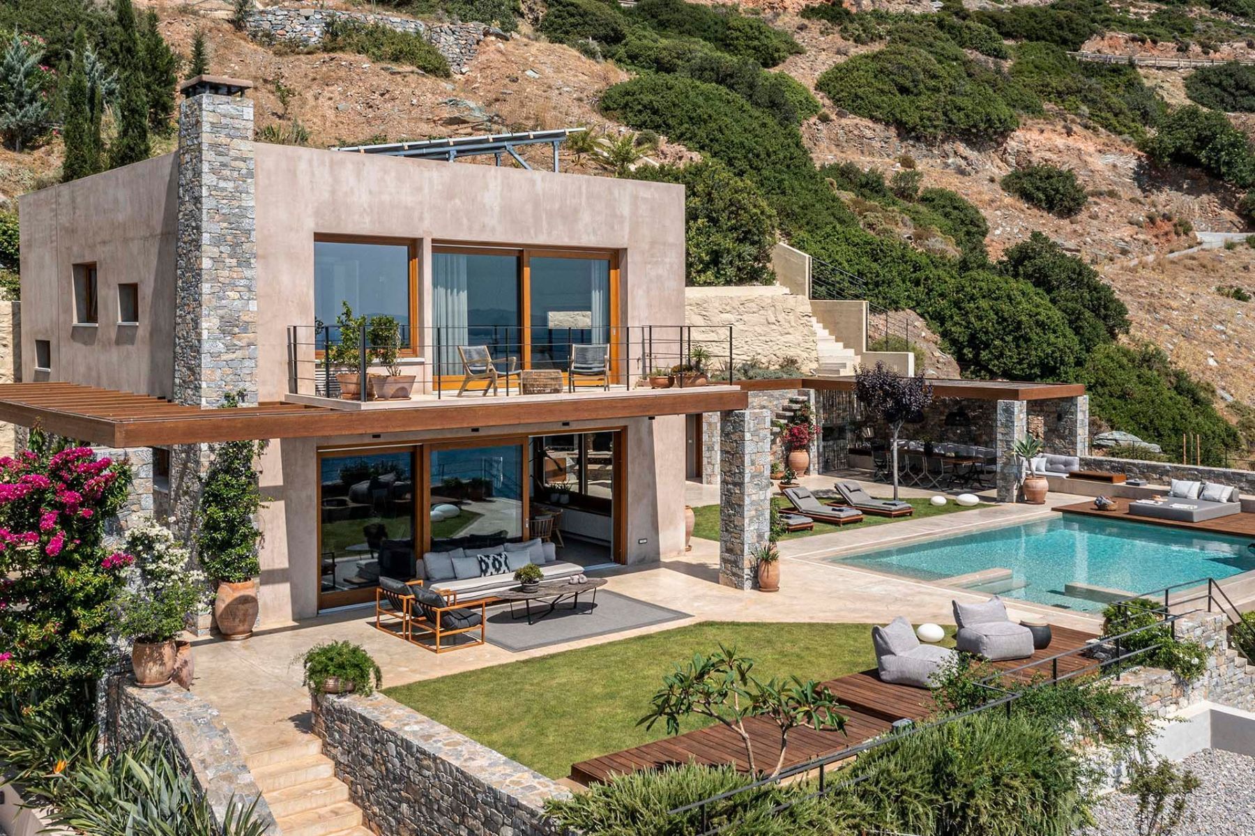 Hilaria villa photo.