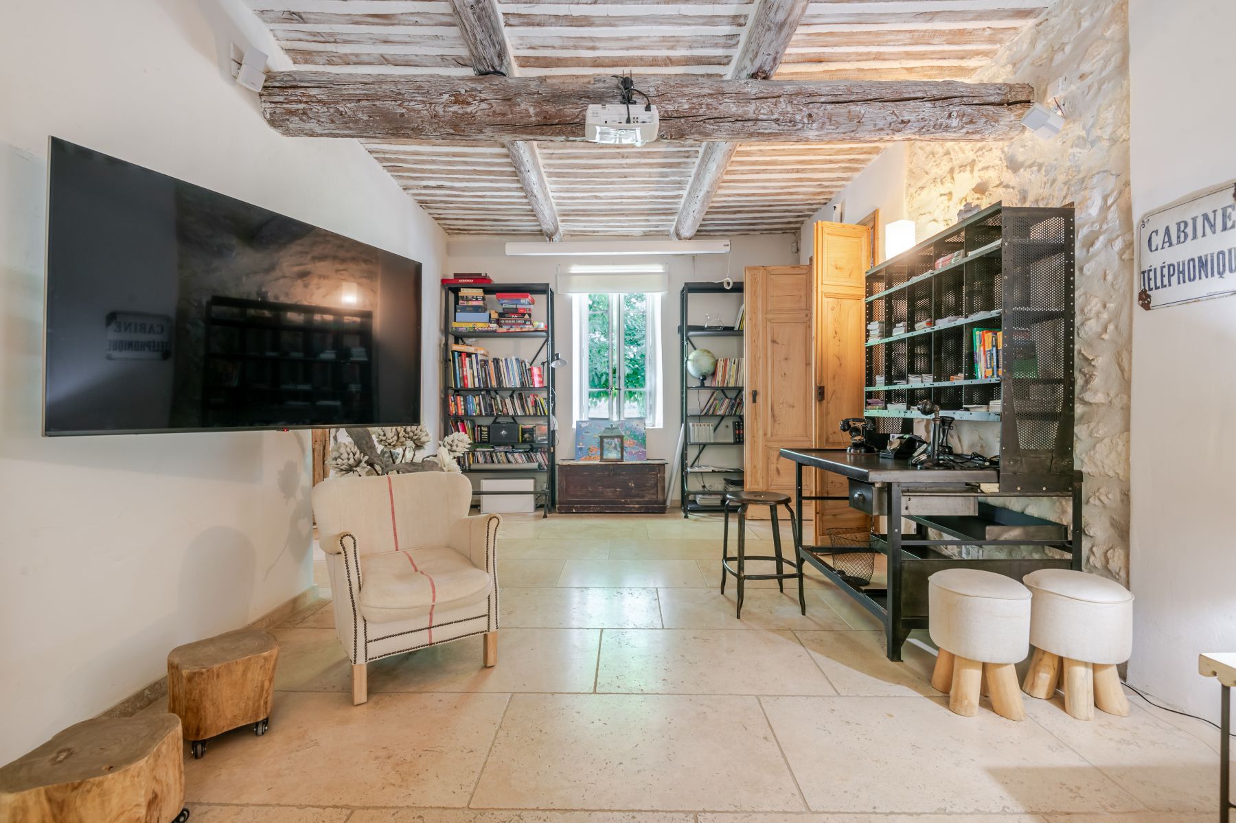 Mas de Velorgues villa photo.