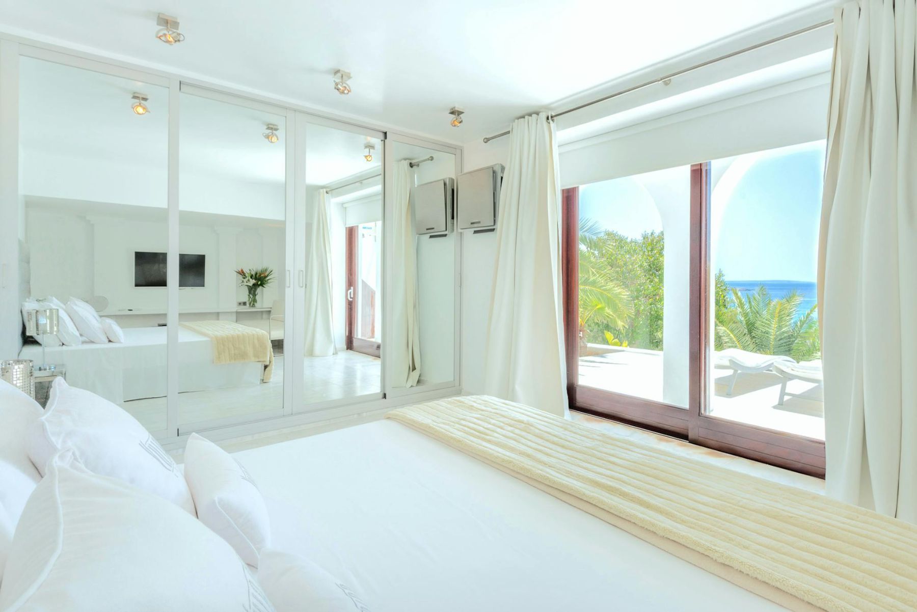 Cala Jondal Exclusive villa photo.