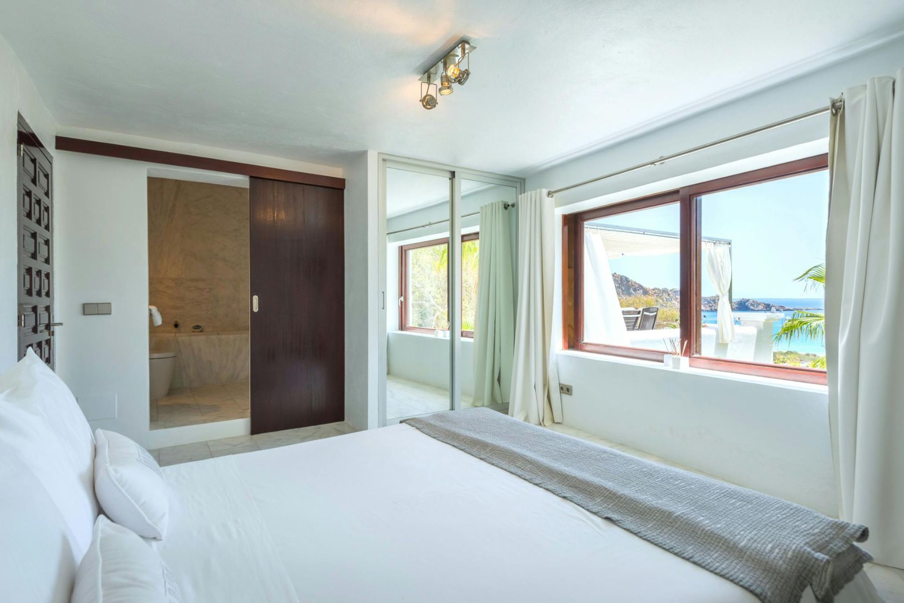 Cala Jondal Exclusive villa photo.