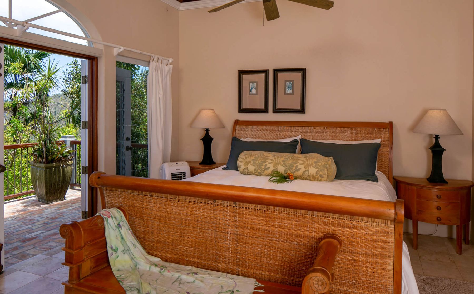 Mango Bay Villa villa photo.