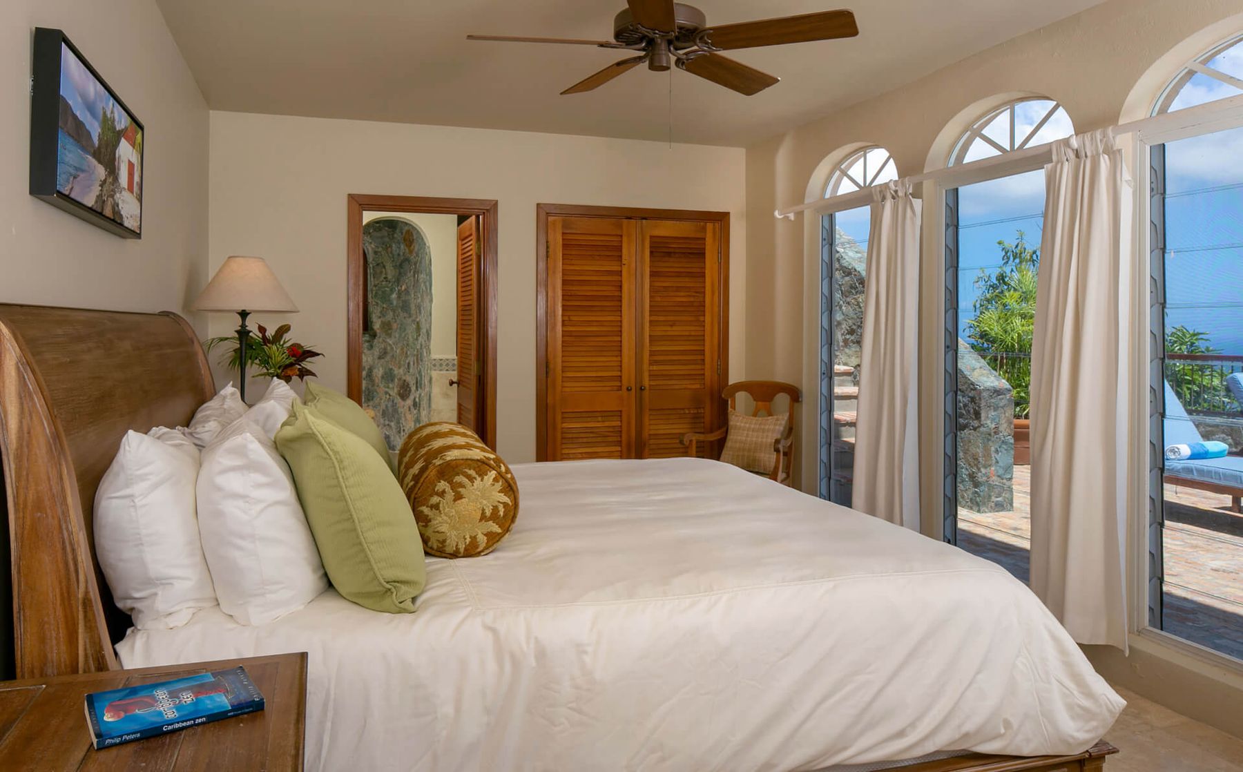 Mango Bay Villa villa photo.