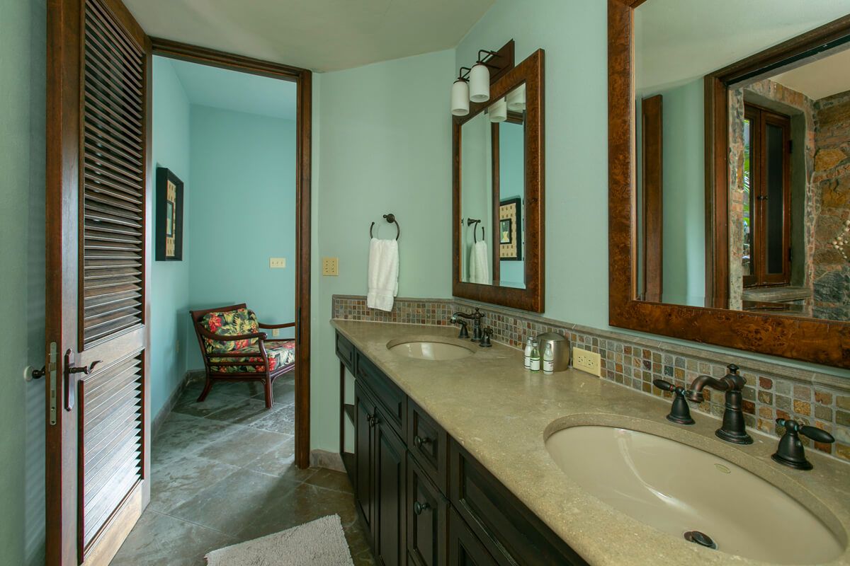 En suite bathroom