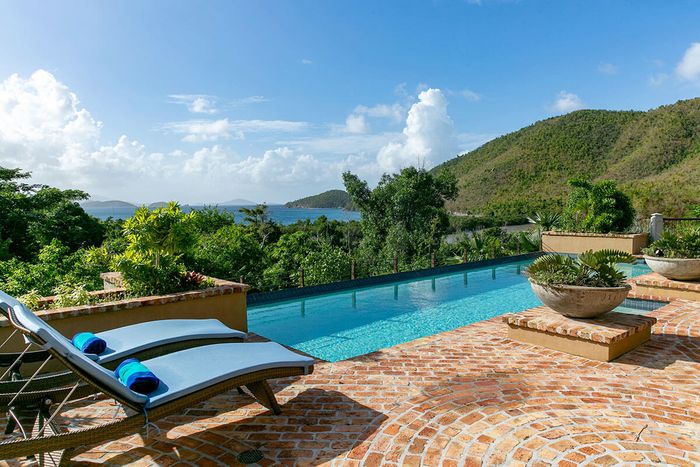 Francis Bay Estate Villa overlooks Francis Bay and is with in walking distance to Francis Bay Beach