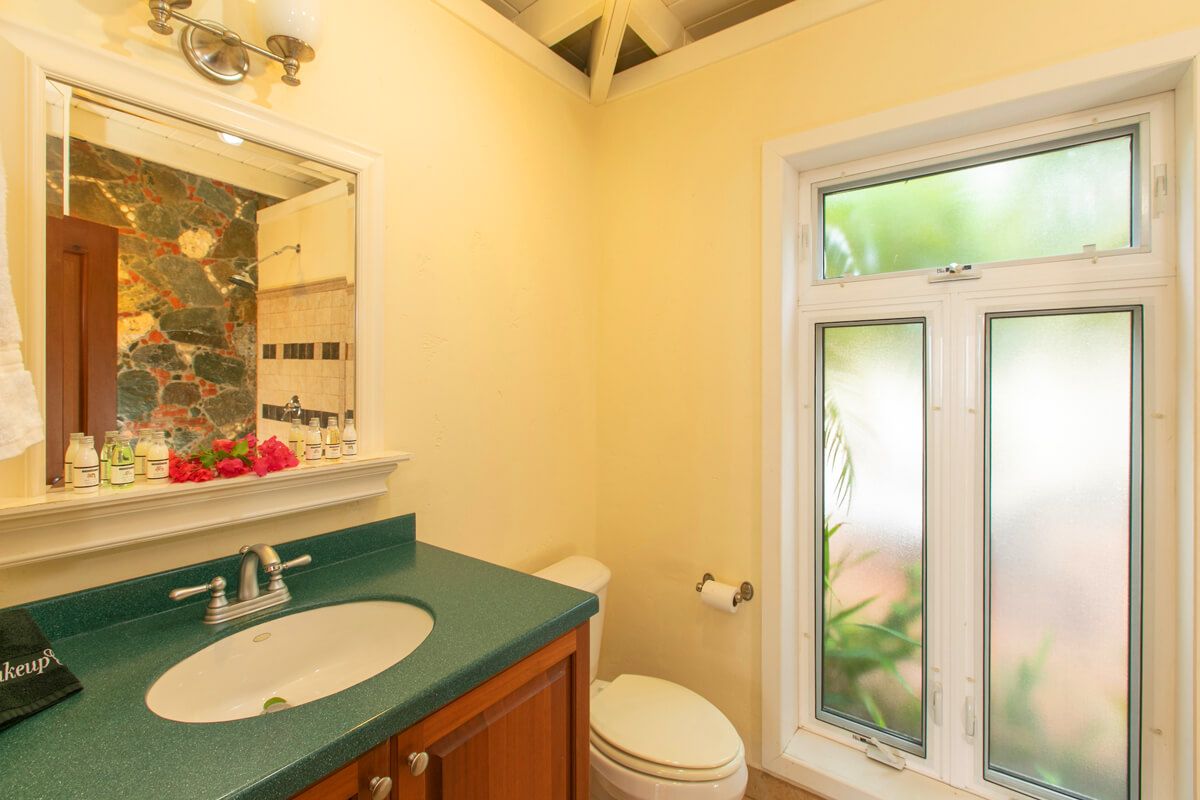 En suite bathroom