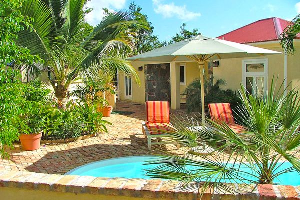Caneel Trailside Villa is located right next to the Virgin Islands National Park