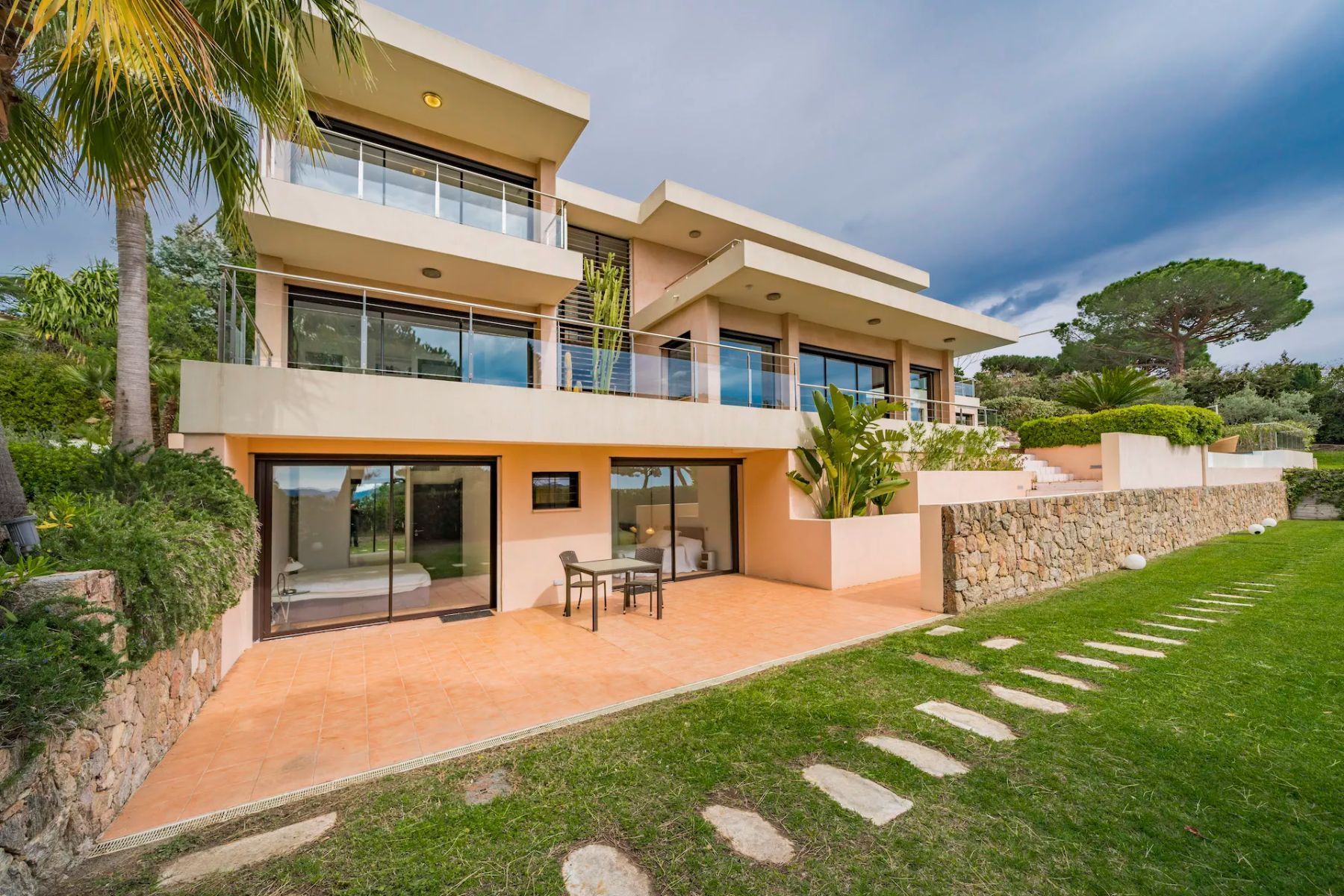 Villa Gardes villa photo.