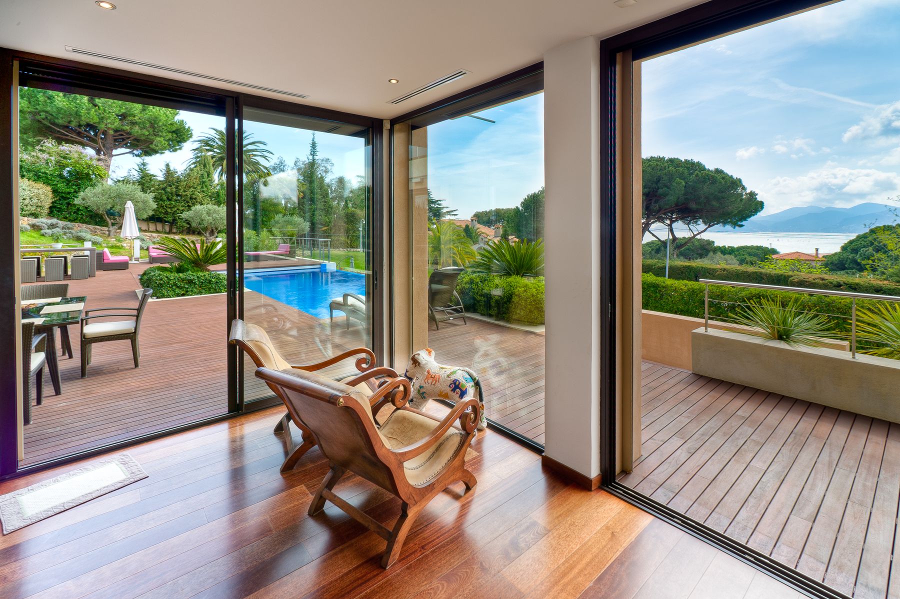 Villa Croix Des Gardes villa photo.