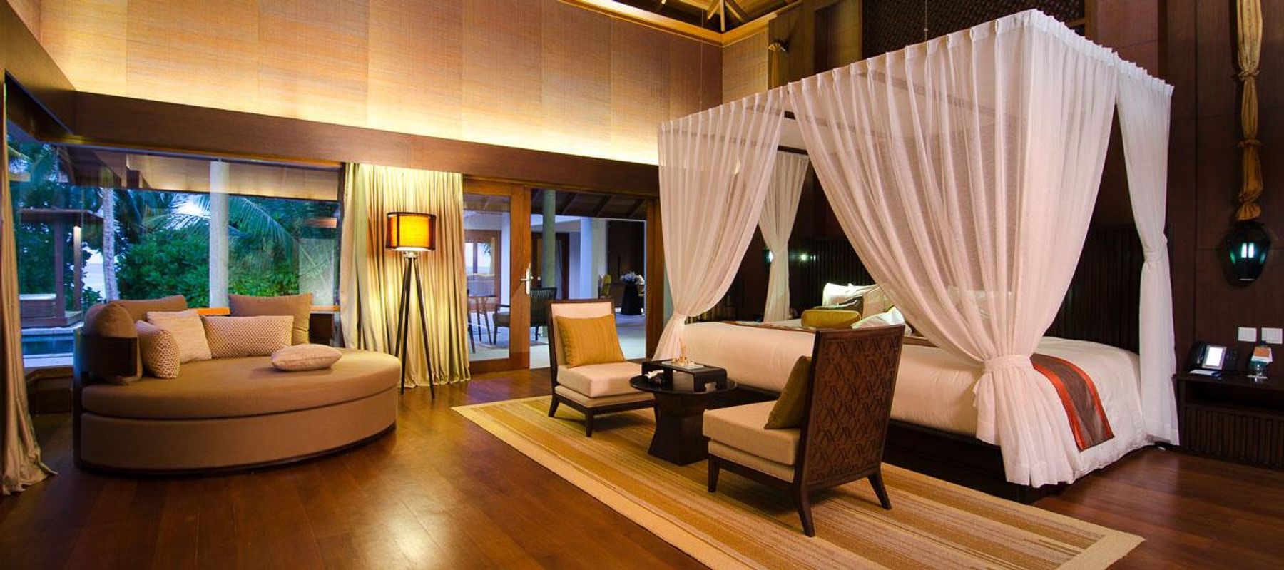 Jumeirah Dhevanafushi Beach Sanctuary Sunset villa photo.