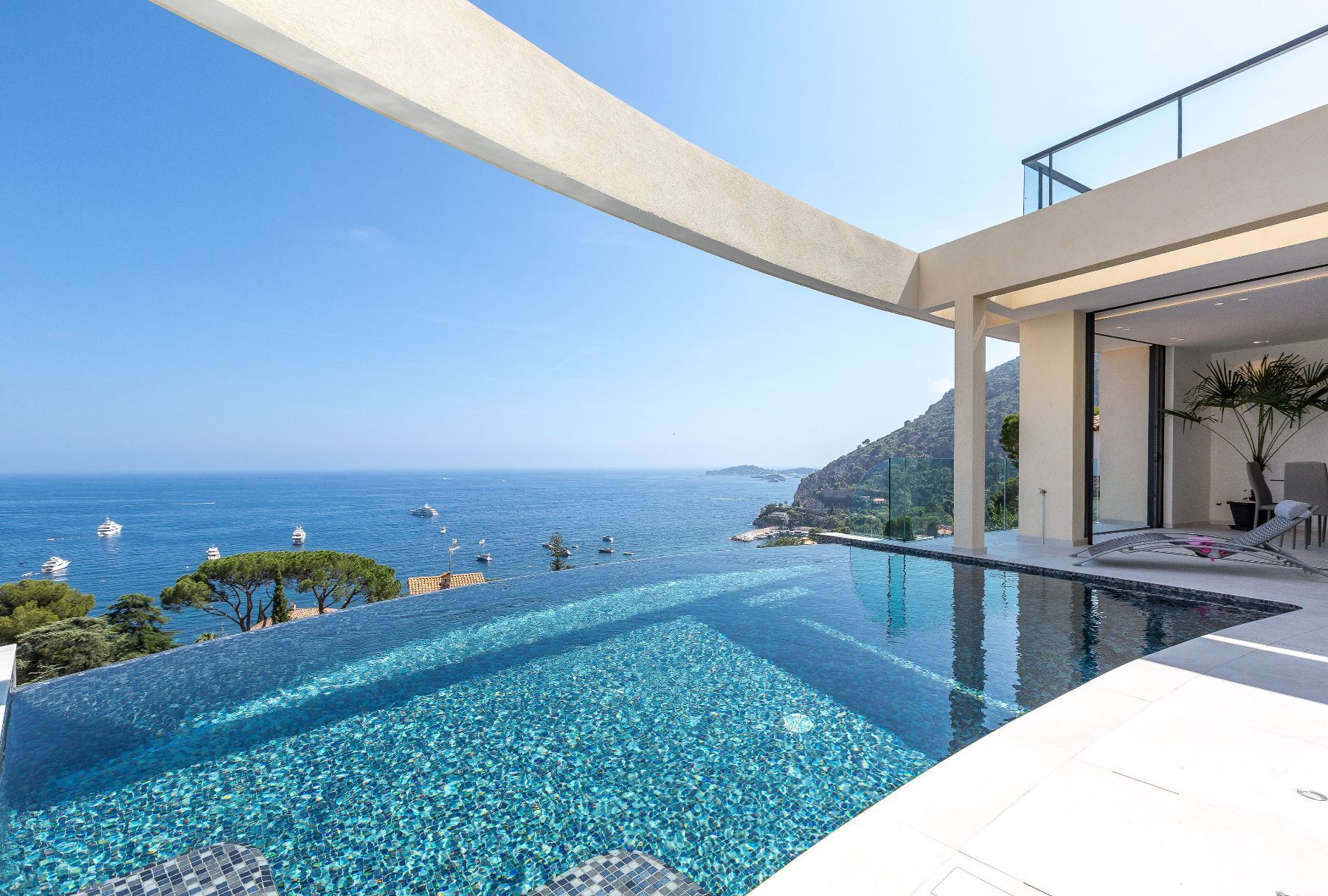 Villa Vue Diamant villa photo.