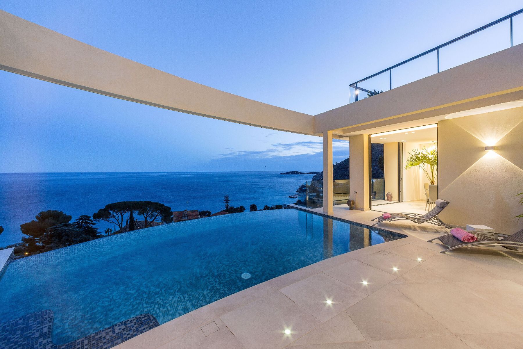 Villa Vue Diamant villa photo.