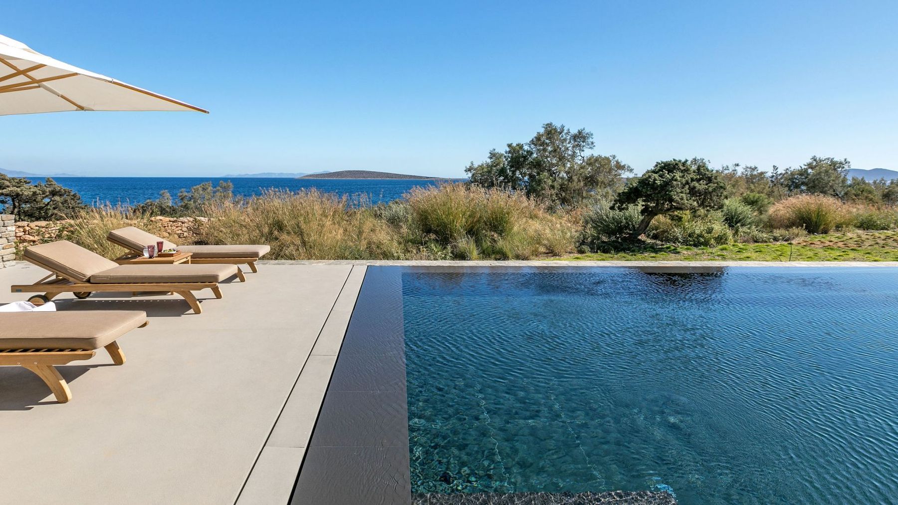 Aquaria One villa photo.