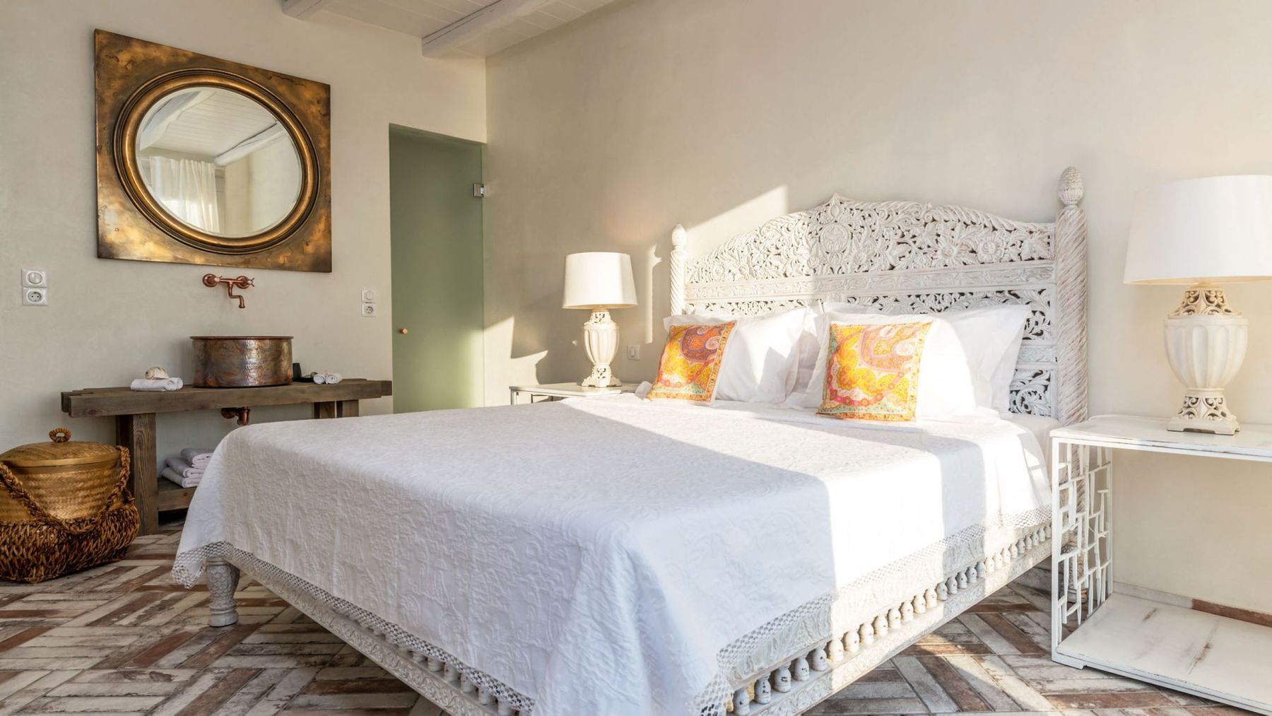 Aura villa photo.