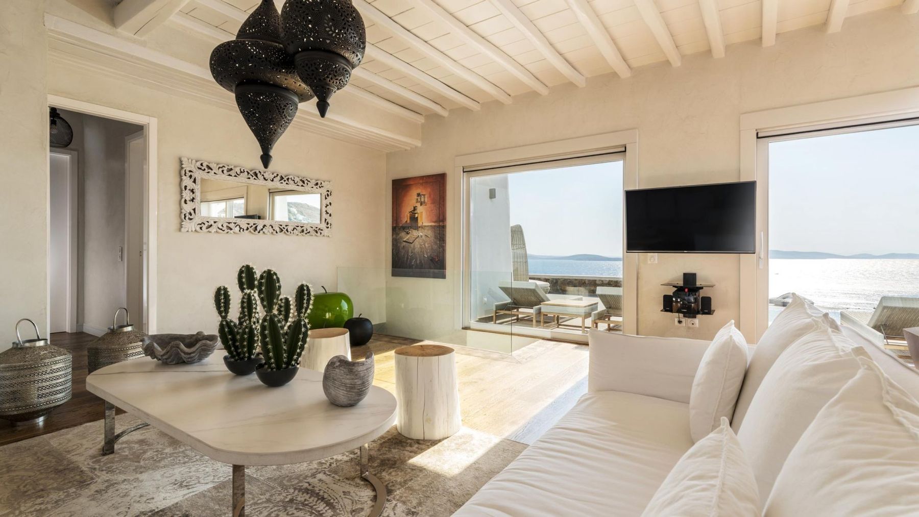 Aura villa photo.
