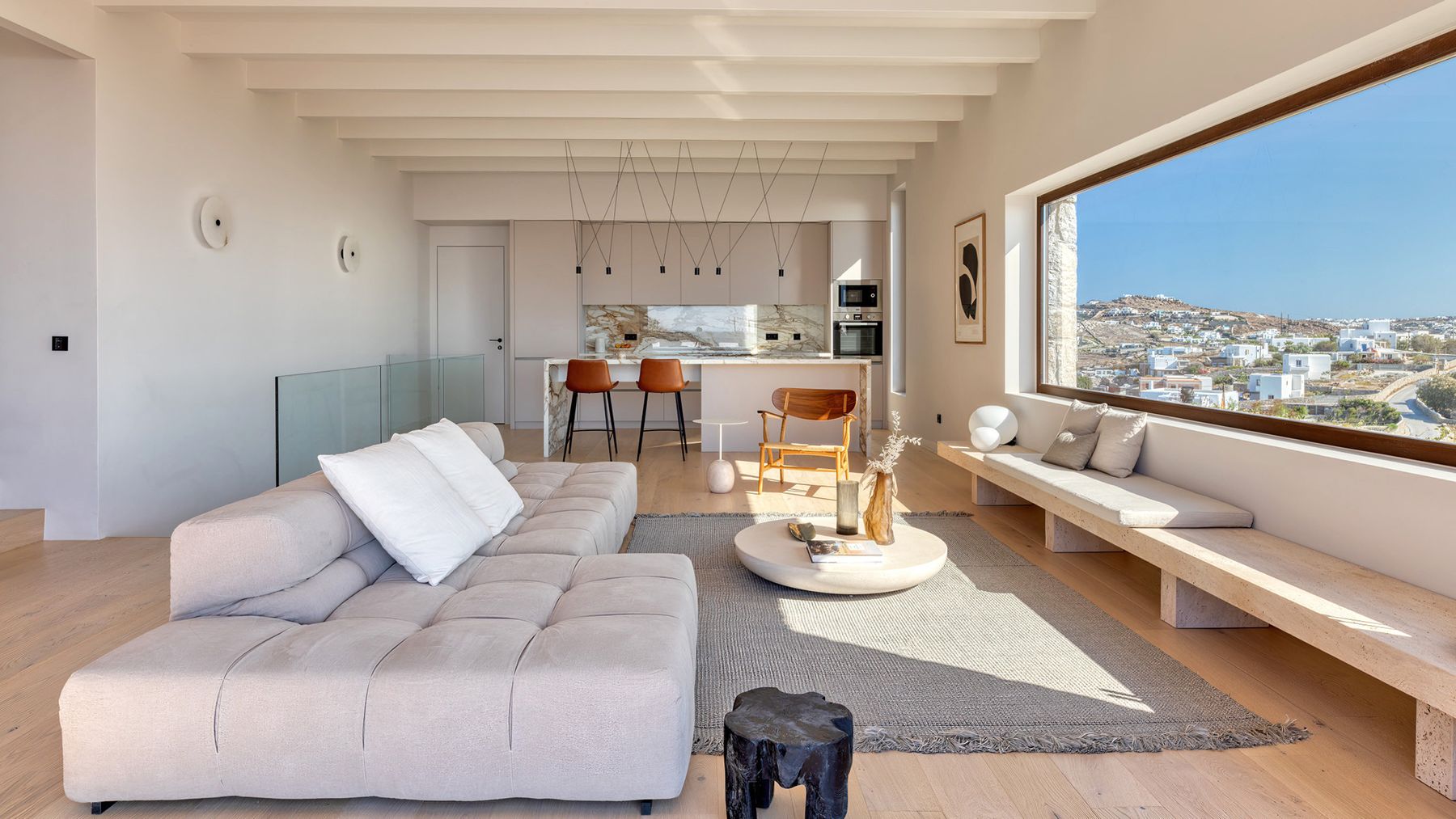 Avalon Above villa photo.