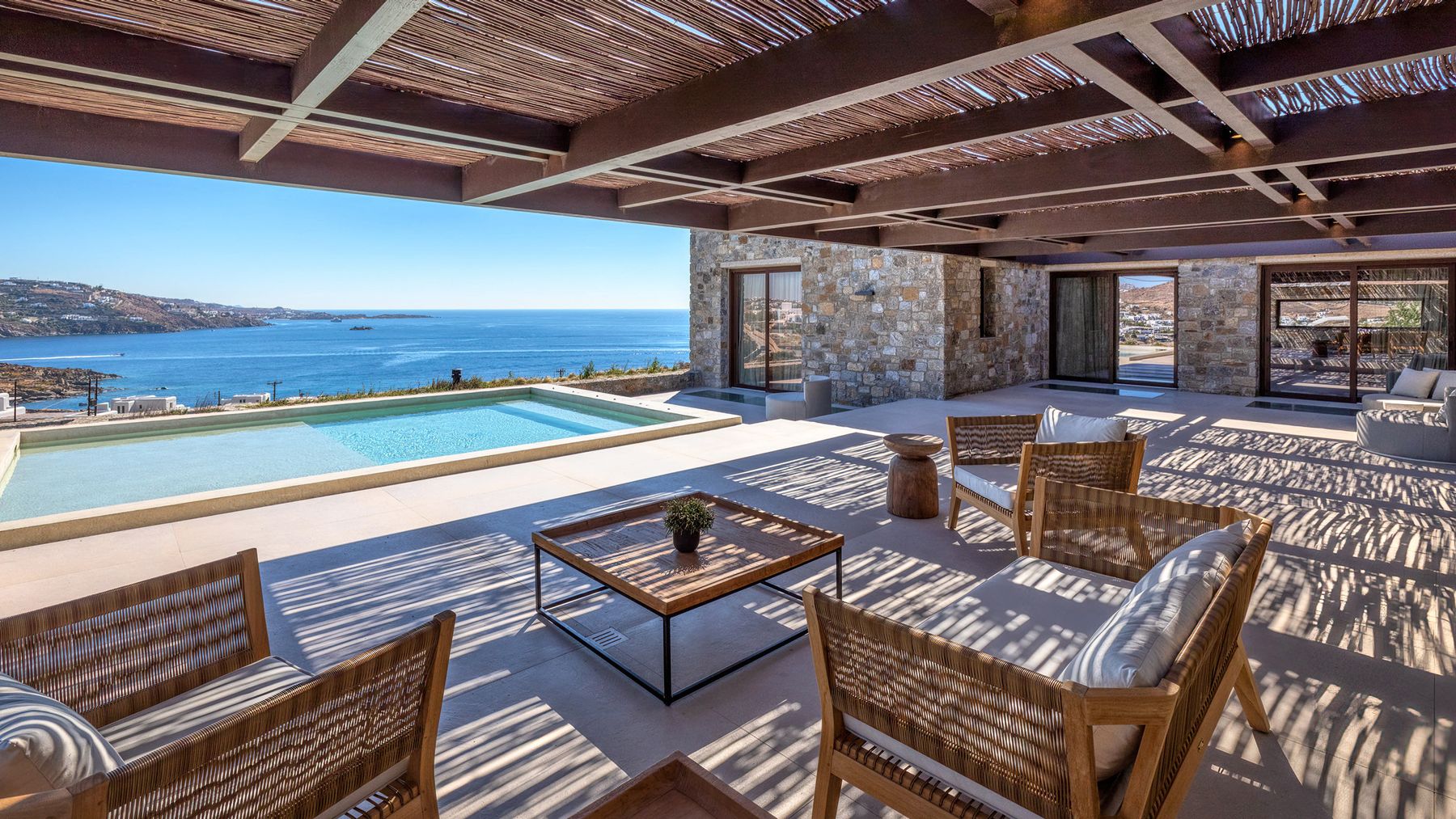 Avalon Above villa photo.