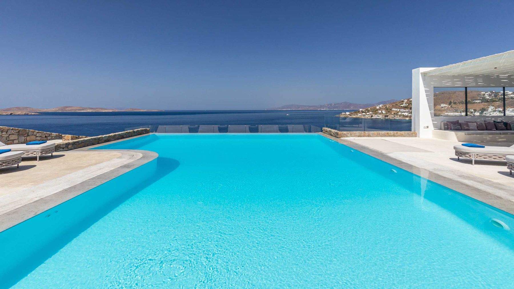 Corniche villa photo.