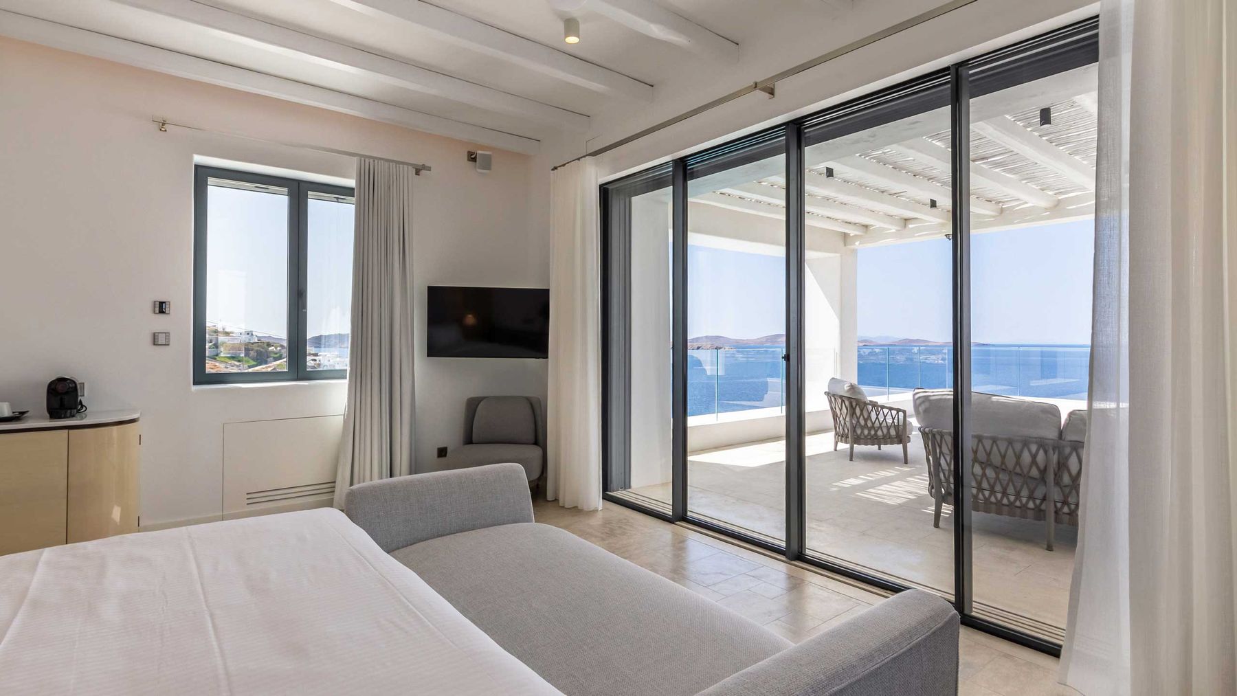 Corniche villa photo.