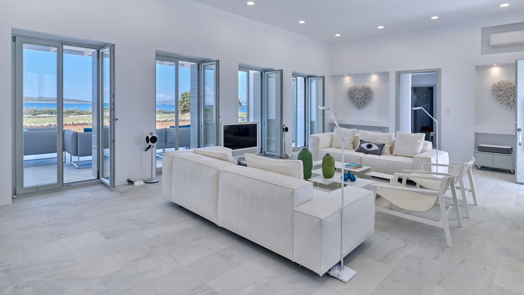 Cosmopolitan villa photo.