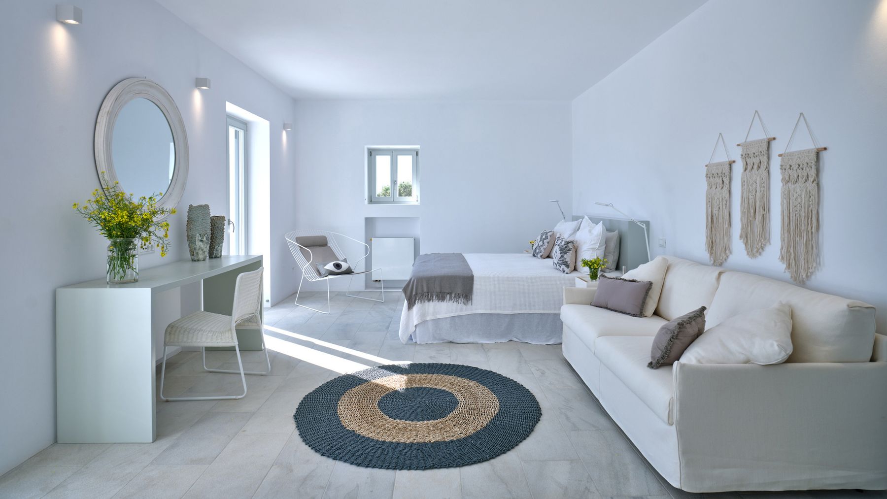 Cosmopolitan villa photo.