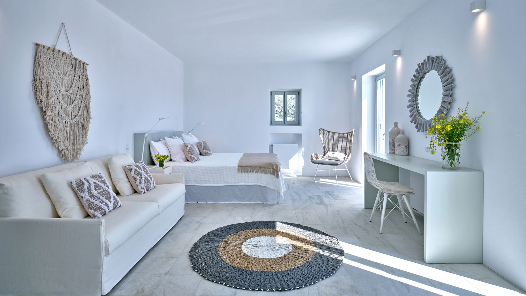 Cosmopolitan villa photo.